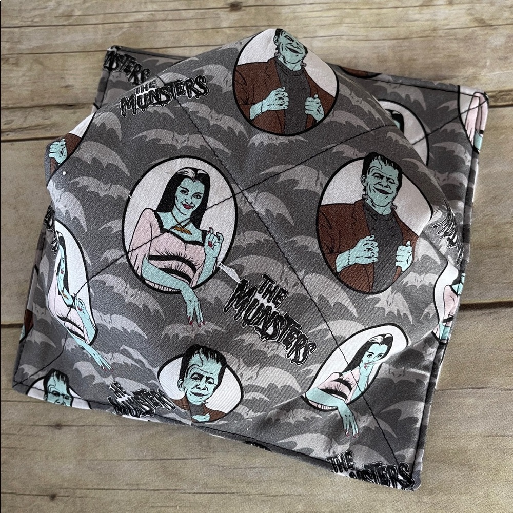 Micro Bowl Cozy Reversible All Cotton Munsters